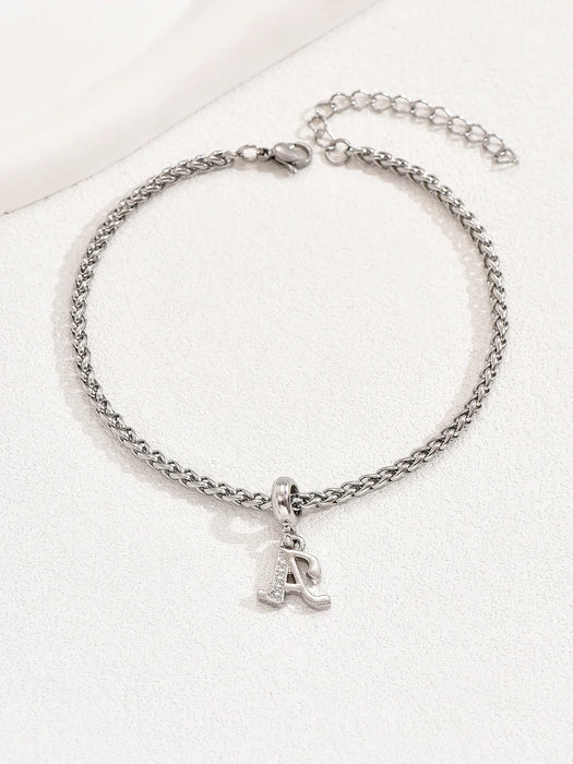 Geschichtetes Initial-Knöchelarmband mit schwarzer Schnur – Vintage-Chic für jeden Anlass