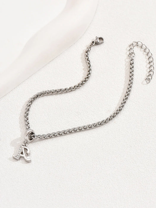 Geschichtetes Initial-Knöchelarmband mit schwarzer Schnur – Vintage-Chic für jeden Anlass