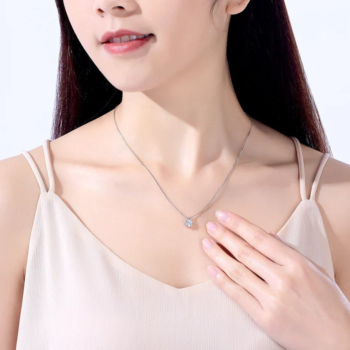 Diamond Shine – Solitäranhänger aus Sterling Silber