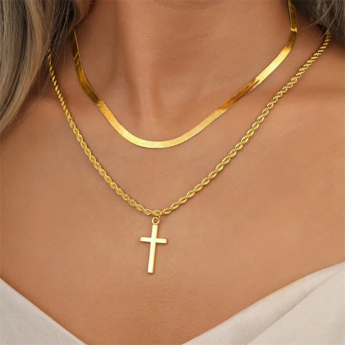 Goldene Kreuzkette – Klassischer Stil für jeden Anlass