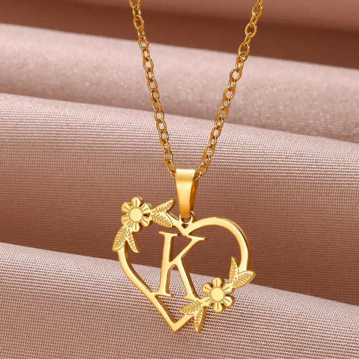 Personalisierte Herz-Kette mit Blumen & Initialen